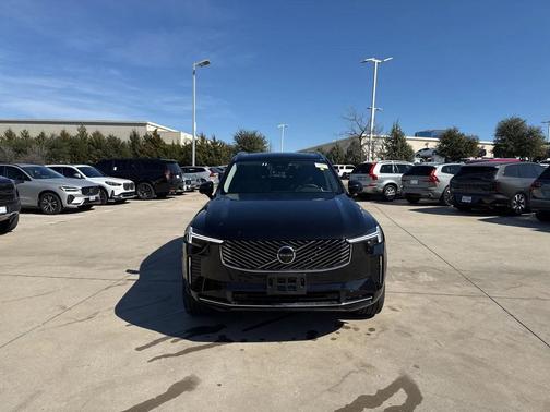 2025 Volvo XC90 Plus