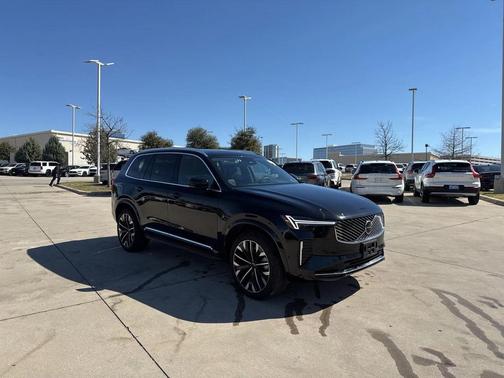 2025 Volvo XC90 Plus