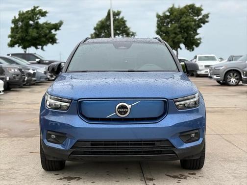2021 Volvo XC40 Recharge Pure Electric P8