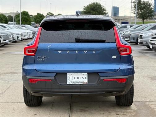 2021 Volvo XC40 Recharge Pure Electric P8
