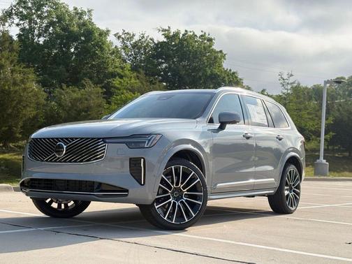 Vapour Grey 2026 Volvo XC90 B6 Plus 7-Seater