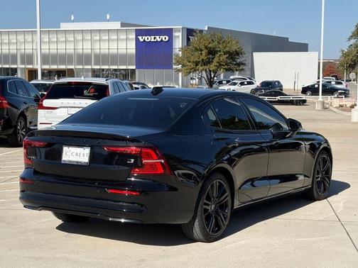 2023 Volvo S60 Recharge Plug-In Hybrid Ultimate