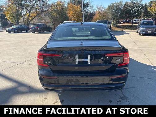 2023 Volvo S60 Recharge Plug-In Hybrid Ultimate