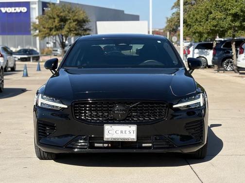 2023 Volvo S60 Recharge Plug-In Hybrid Ultimate