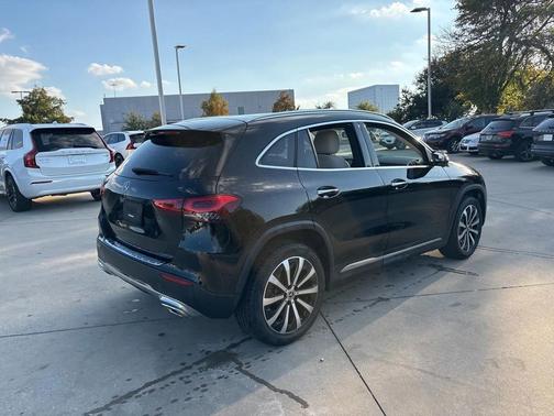 2022 Mercedes-Benz GLA 250 Base