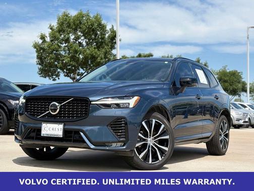 Denim Blue Metallic 2024 Volvo XC60 B5 Plus Dark Theme
