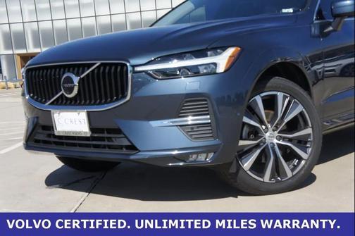 2022 Volvo XC60 B5 Momentum