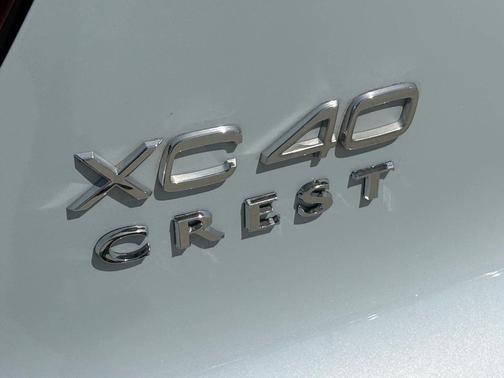 2020 Volvo XC40 T5 Momentum