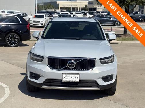 2020 Volvo XC40 T5 Momentum