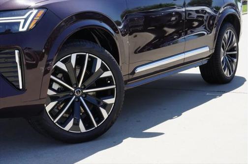 2025 Volvo XC90 B6 (2025.5) Core