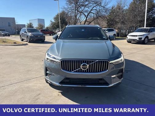 2023 Volvo XC60 Recharge Plug-In Hybrid T8 Plus Bright Theme