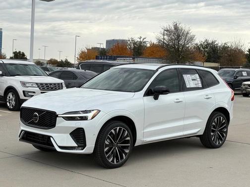 2026 Volvo XC60 B5 Ultra