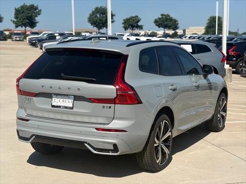 2025 Volvo XC60 B5 Ultra