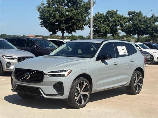 2025 Volvo XC60 B5 Ultra