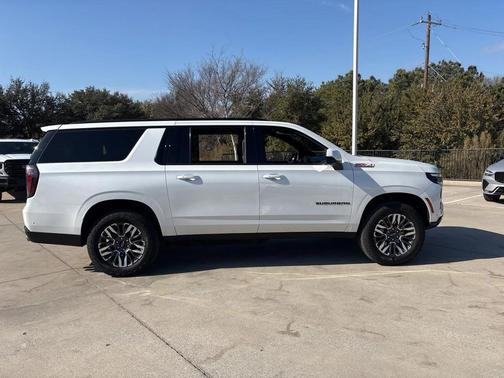 2025 Chevrolet Suburban Z71