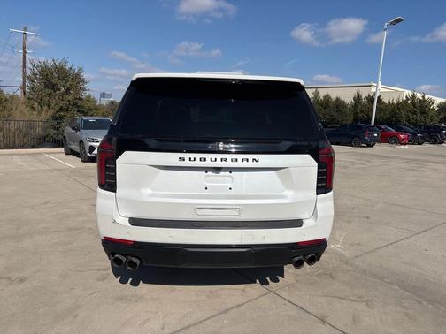 2025 Chevrolet Suburban Z71