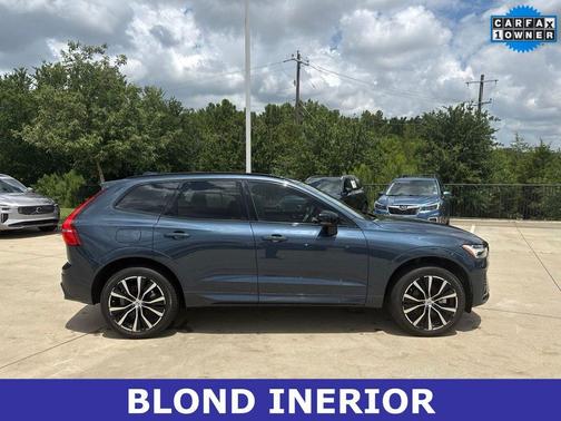 Denim Blue Metallic 2024 Volvo XC60 B5 Plus Dark Theme