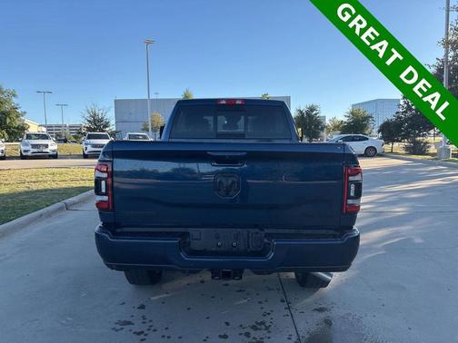 2024 RAM 2500 Big Horn Night Edition Level 2 Equipment