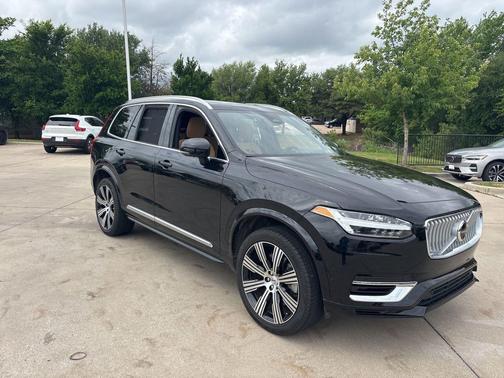 2025 Volvo XC90 Plug-In Hybrid T8 Ultra