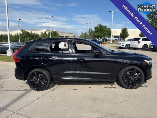 2024 Volvo XC60 Recharge Plug-In Hybrid Ultimate Black Edition