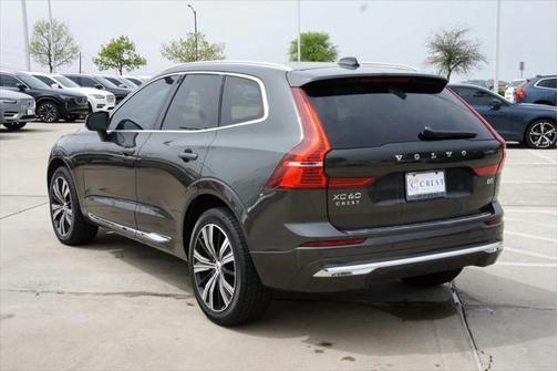 2022 Volvo XC60 B5 Inscription