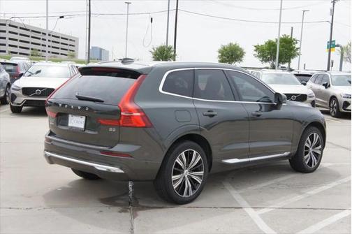 2022 Volvo XC60 B5 Inscription