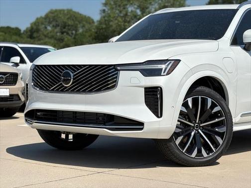 2025 Volvo XC90 Plug-In Hybrid T8 (2025.5) Plus 7-Seater