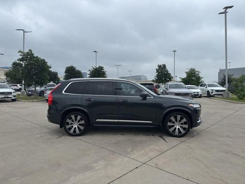 Gray 2021 Volvo XC90 T6 Inscription