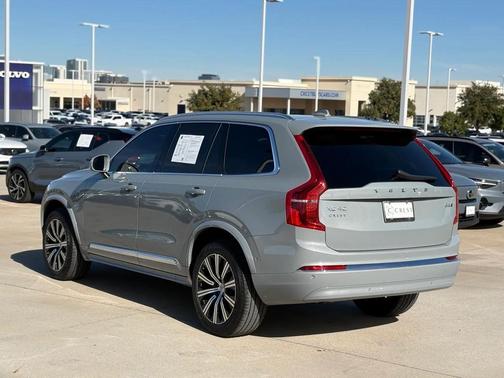2025 Volvo XC90 B6 Plus 7-Seater