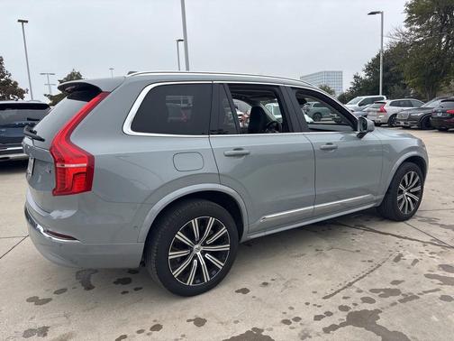 2025 Volvo XC90 B6 Plus 7-Seater
