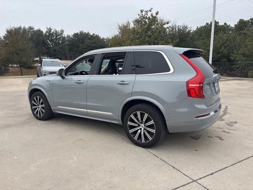 2025 Volvo XC90 B6 Plus 7-Seater