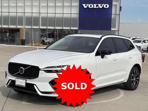 2025 Volvo XC60 B5 Plus