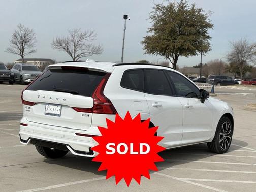 2025 Volvo XC60 B5 Plus