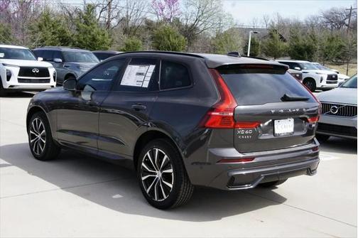 2025 Volvo XC60 B5 Plus