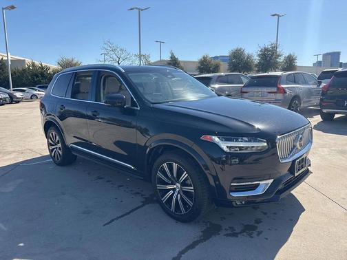 2023 Volvo XC90 B6 Plus 7-Seater