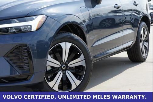 2025 Volvo XC60 Plug-In Hybrid T8 Core