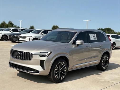 2025 Volvo XC90 B5 (2025.5) Core