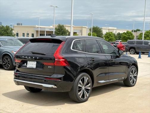 2022 Volvo XC60 B5 Inscription