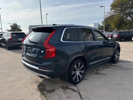 2021 Volvo XC90 Recharge Plug-In Hybrid T8 Inscription 7 Passenger