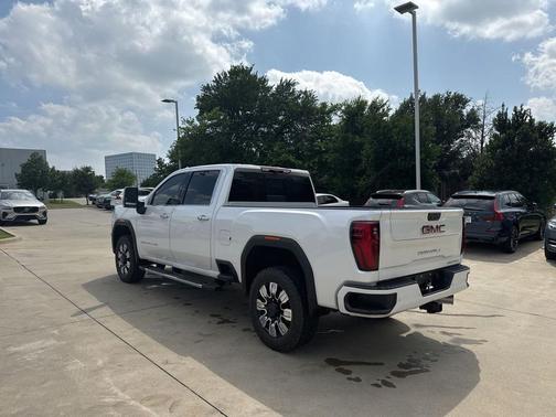 White Frost Tricoat 2024 GMC Sierra 2500 Denali