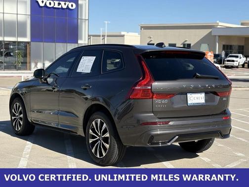 2025 Volvo XC60 B5 Plus