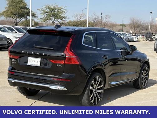 2023 Volvo XC60 B5 Ultimate Bright Theme