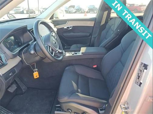 2025 Volvo XC90 B6 Plus 7-Seater