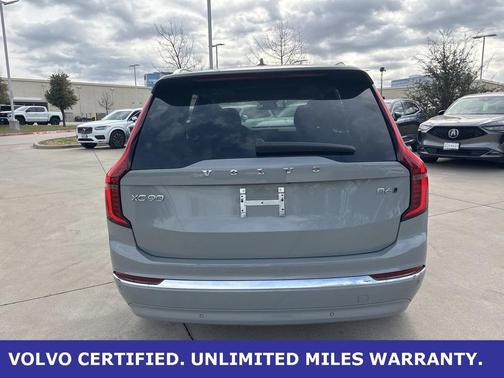 2025 Volvo XC90 B6 Plus 7-Seater