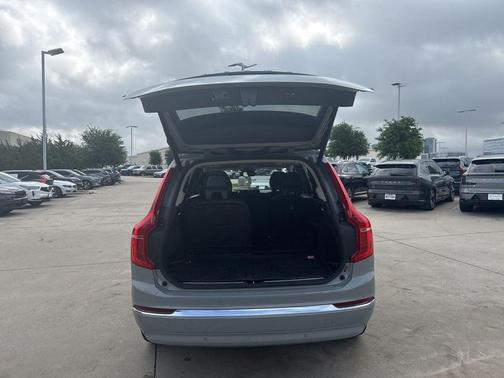 Gray 2024 Volvo XC90 B6 Plus Bright Theme