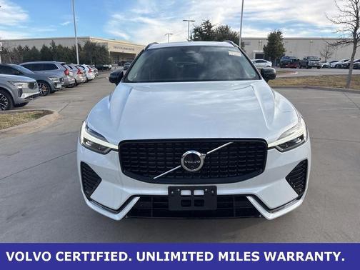 2025 Volvo XC60 B5 Plus