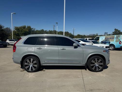 2024 Volvo XC90 Recharge Plug-In Hybrid Ultimate