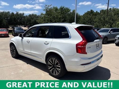 Crystal White Metallic 2023 Volvo XC90 Recharge Plug-In Hybrid T8 Bright Theme