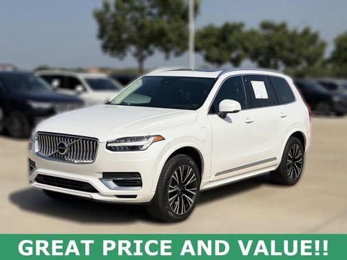 Crystal White Metallic 2023 Volvo XC90 Recharge Plug-In Hybrid T8 Bright Theme