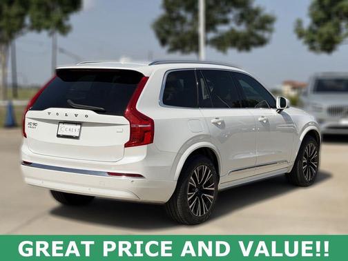 Crystal White Metallic 2023 Volvo XC90 Recharge Plug-In Hybrid T8 Bright Theme